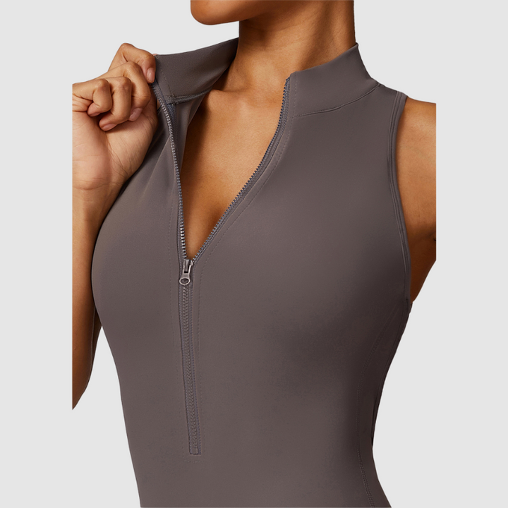 Kolsuz Yüksek Yakalı Bodysuit Tulum
