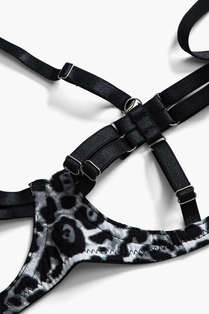 Leopar Desenli Sırt Dekolteli Kuşaklı İç Giyim Garter Seti